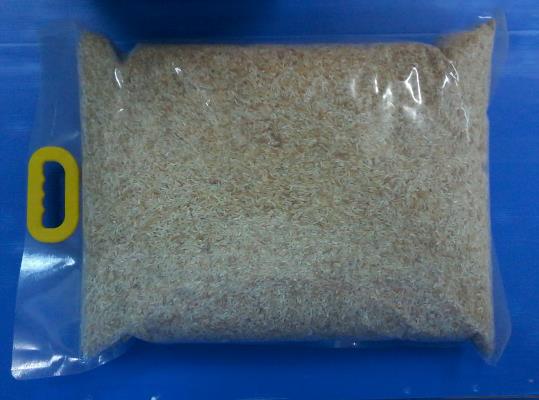 10kg Laminated 3 Side Seal Bag with Plastic Handle 1.jpg